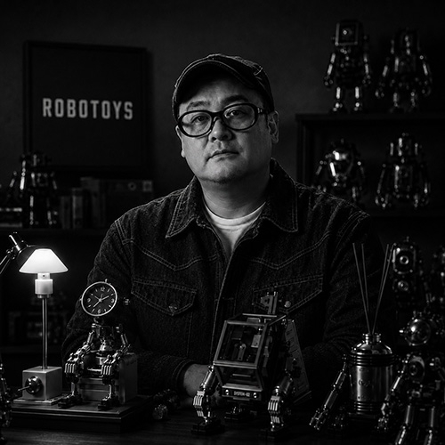 ROBOTOYS watch stand